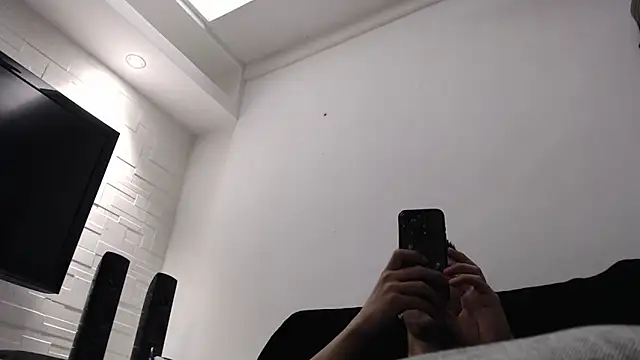 Snapshot of SebastianReiss chatting on 02.07.25 SebastianReiss online show from 02.07.25