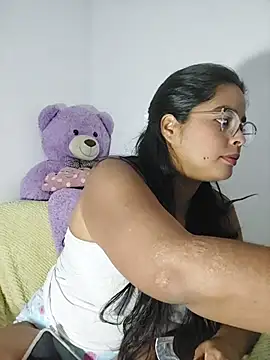 missmelissa  online show from 12.02.25