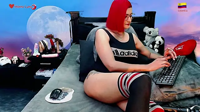 Hanna Luna online show from 12.12.24