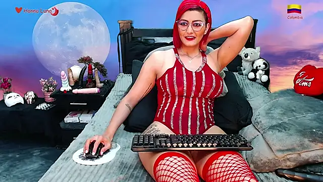 Hanna Luna online show from 01.15.25