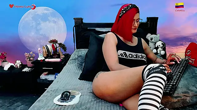 Hanna Luna online show from 09.25.25