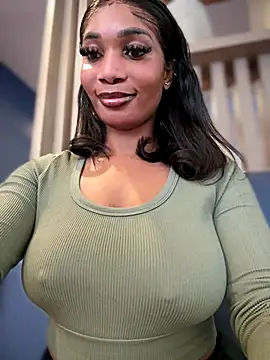   Nessa   online show from 10.26.25