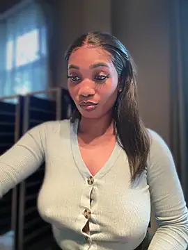   Nessa   online show from 11.07.25