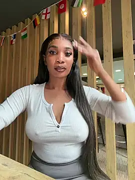   Nessa   online show from 07.05.26