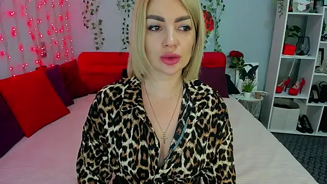 Snapshot of LunaBellucci chatting on 01.18.26 LunaBellucci online show from 01.18.26