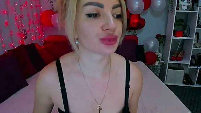 Snapshot of LunaBellucci chatting on 02.06.26 LunaBellucci online show from 02.06.26