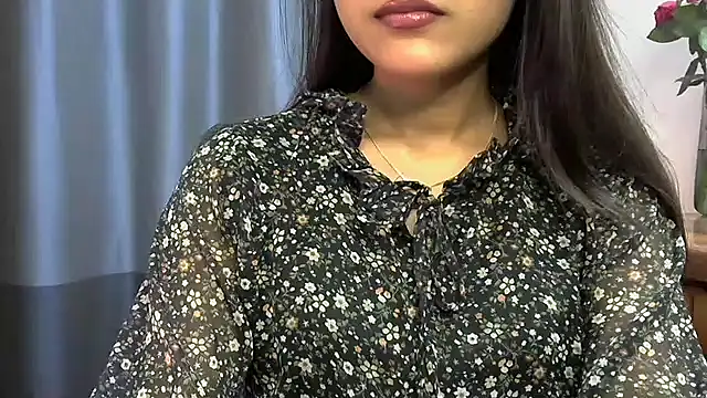 Snapshot of selen_5 chatting on 01.21.25 selen 5 online show from 01.21.25