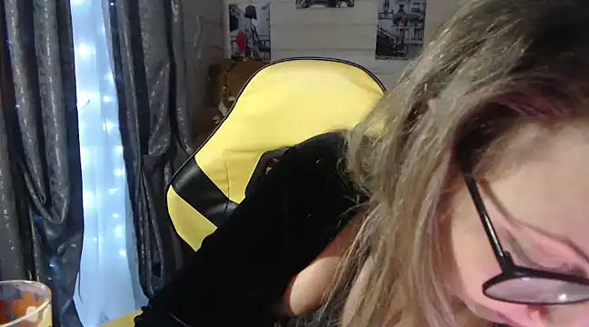 RubiLakros online show from 01.22.25