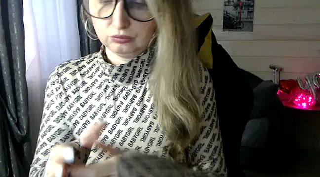 RubiLakros online show from 02.10.25