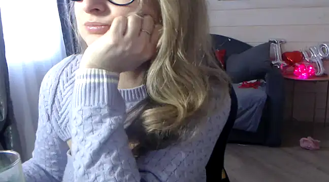 RubiLakros online show from 02.15.25