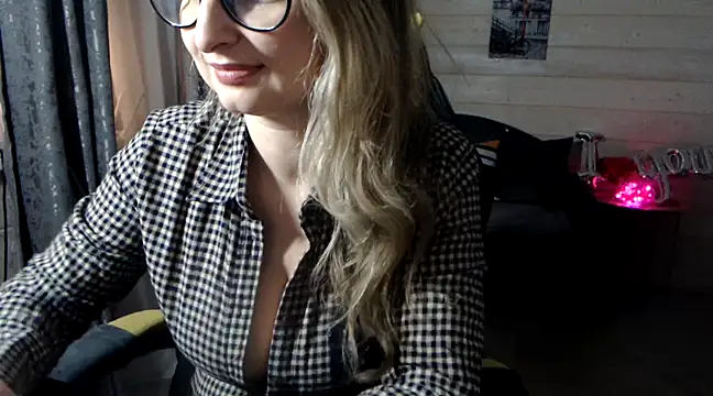 RubiLakros online show from 02.21.25