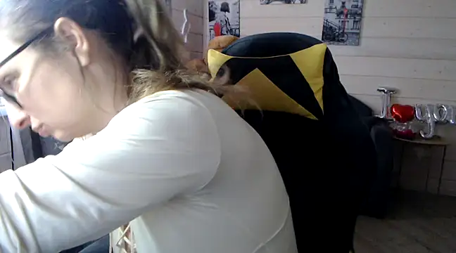 RubiLakros online show from 03.10.25