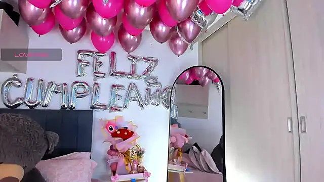hollyprincess 2 online show from 05.31.26