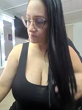 Snapshot of Ameliarizo chatting on 11.01.25 Ameliarizo online show from 11.01.25