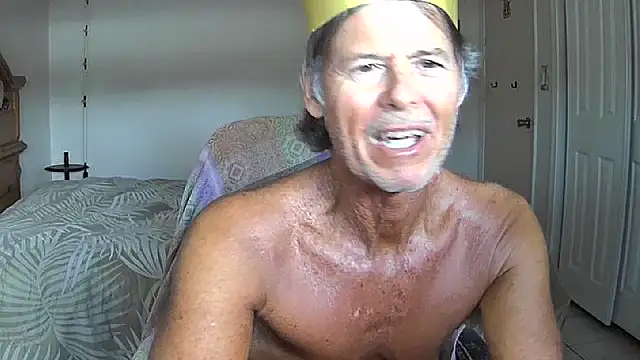 nakeedcowboi65 online show from 04.15.26