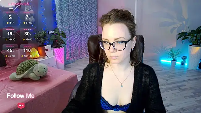 AngelaWhiti online show from 03.20.25