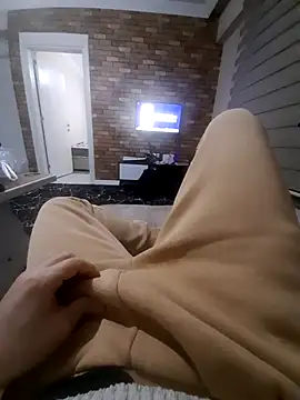 Snapshot of kayahan4 chatting on 01.06.25 kayahan4 online show from 01.06.25