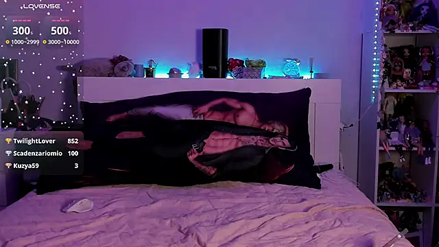 ChloeKohaku online show from 03.10.25