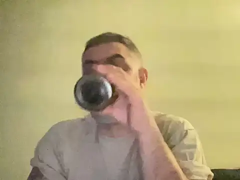 Snapshot of danyiony chatting on 03.03.26 danyiony online show from 03.03.26