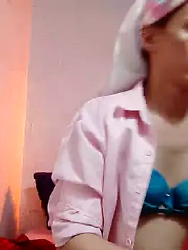 QueenSoreal online show from 02.06.25