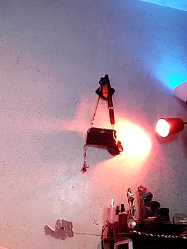 QueenSoreal online show from 02.17.25