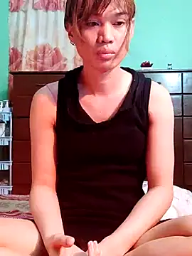 QueenSoreal online show from 09.20.25