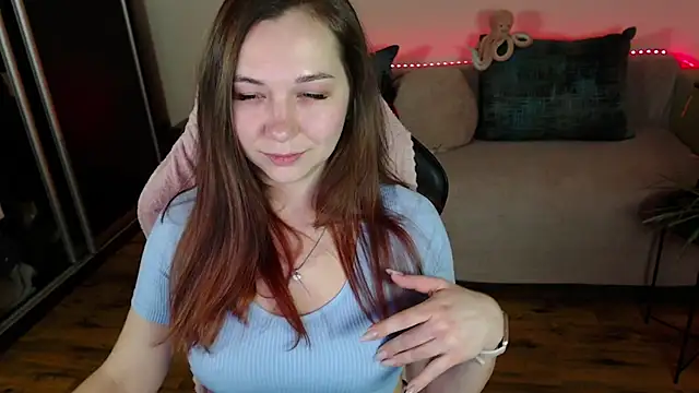 Snapshot of LizaSexy20 chatting on 02.02.25 LizaSexy20 online show from 02.02.25