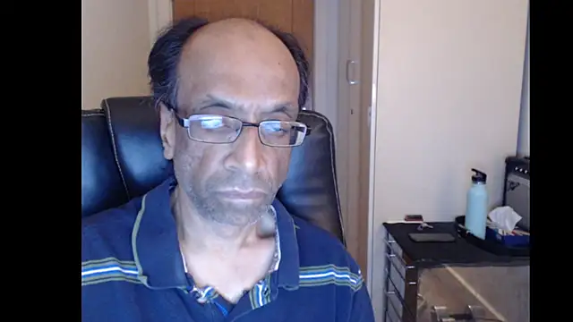 Snapshot of rauncher1 chatting on 06.17.26 rauncher1 online show from 06.17.26