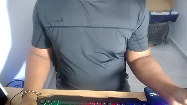 Snapshot of browniet chatting on 06.16.26 browniet online show from 06.16.26