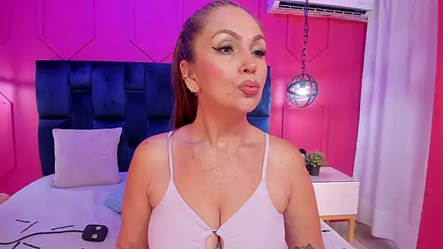 chantall1375 online show from 10.22.25