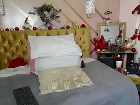 Snapshot of dove_mature chatting on 12.21.24 dove mature online show from 12.21.24