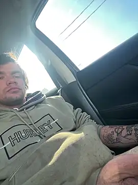 Snapshot of cumgitsumdic chatting on 01.03.25 cumgitsumdic online show from 01.03.25