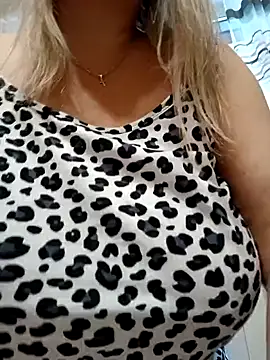 Liana MilfHot online show from 01.13.25