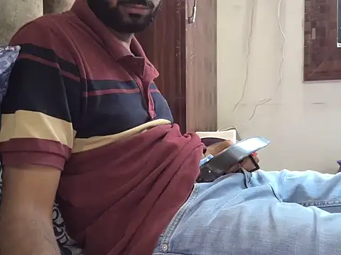 Snapshot of brownie_cake_cb chatting on 10.29.25 brownie cake cb online show from 10.29.25