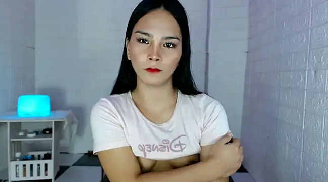 Snapshot of urnaughtydolly69 chatting on 01.22.25 urnaughtydolly69 online show from 01.22.25