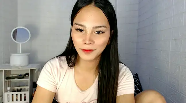 Snapshot of urnaughtydolly69 chatting on 01.31.25 urnaughtydolly69 online show from 01.31.25