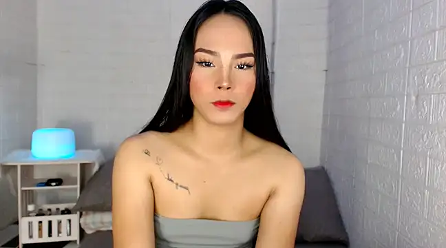 Snapshot of urnaughtydolly69 chatting on 02.15.25 urnaughtydolly69 online show from 02.15.25