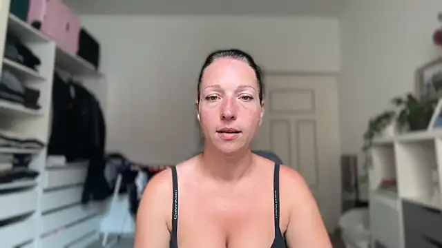 Viola Beck online show from 07.18.26