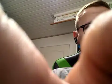 Snapshot of buchr1 chatting on 06.20.26 buchr1 online show from 06.20.26