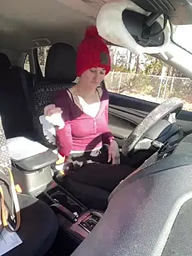 lolabunny9 online show from 01.17.25