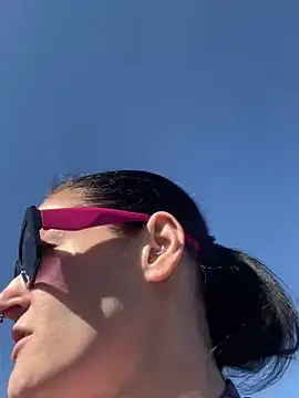 lolabunny9 online show from 01.29.25