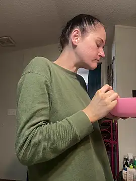 lolabunny9 online show from 02.27.25