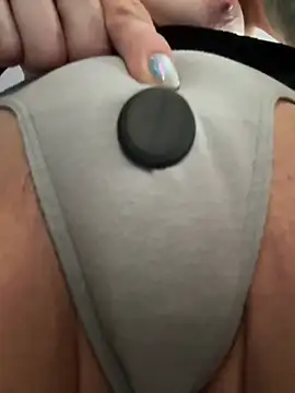 lolabunny9 online show from 03.11.25