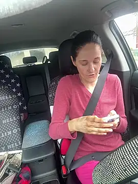 lolabunny9 online show from 03.17.25