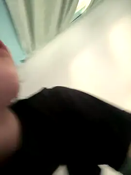 lolabunny9 online show from 09.24.25