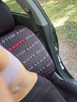 lolabunny9 online show from 10.09.25