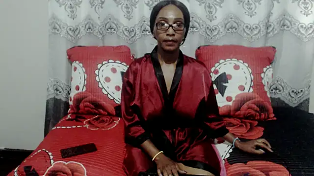 NikkyJigglesX online show from 02.18.25