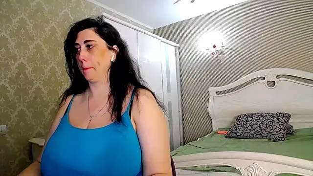 Evelyn Shy online show from 04.07.26