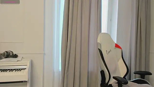 Veola new online show from 12.12.24