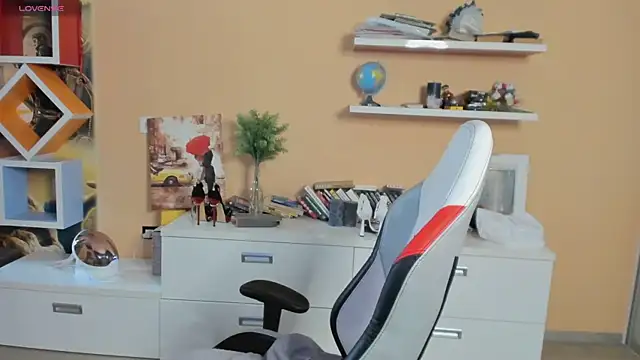 Veola new online show from 03.02.25